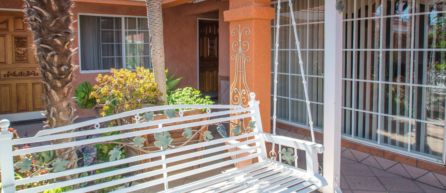 Check Out Economy Inn Los Banos